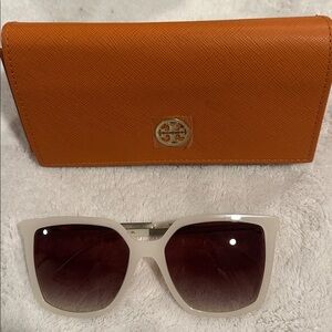 Tory Burch White Sunglasses with Case